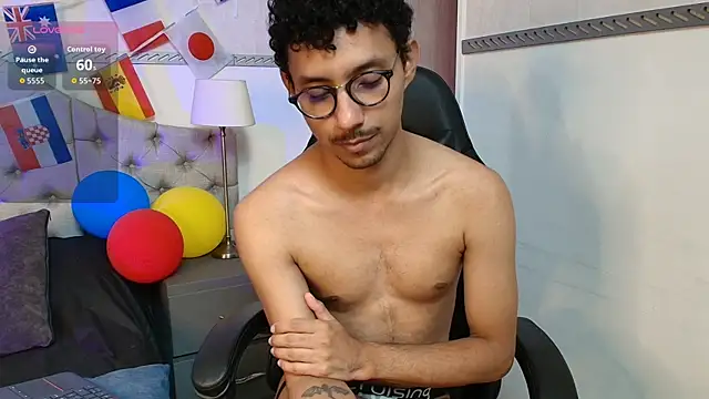 Twunk_miguel's Live XXX Chat