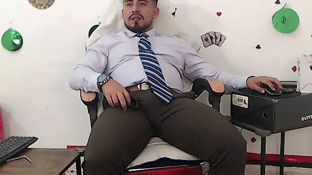 XXX chat uživo modela KalethBigDick