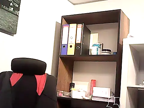 mastercharisma35 Adlı Modelin Canlı XXX Sohbeti