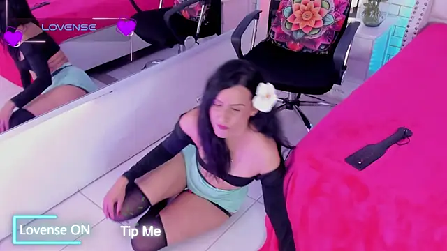 Živý XXX chat Coco_Balenciaga_