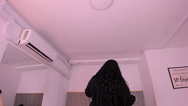 Онлайн чат XXX AmberiniHoffman