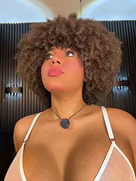 kendall_coxx: онлайн-секс-чат