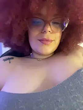 Chatroom XXX en direct de Leyah__