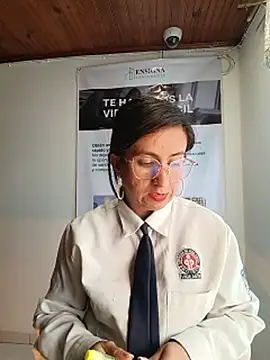Valentina--1 Adlı Modelin Canlı XXX Sohbeti