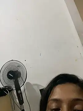 Elisha96 XXX чат на живо