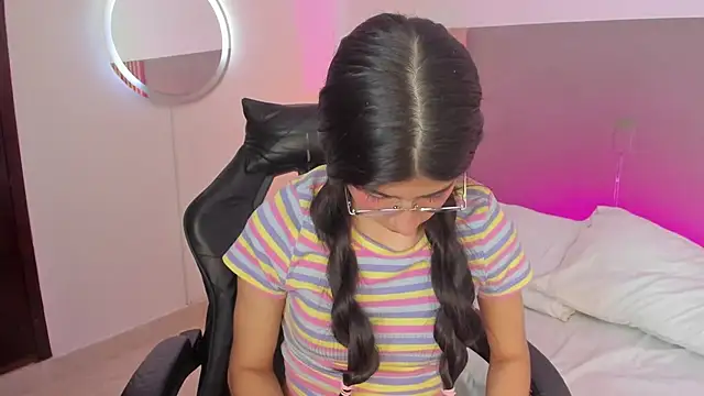 Онлайн чат XXX carlina_15