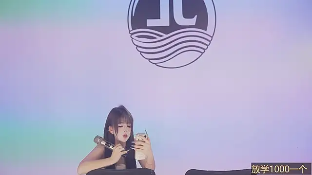 Sw-001 现场XXX聊天