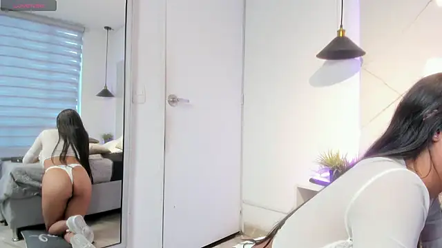 Živý XXX chat SARAH_COLLENS_