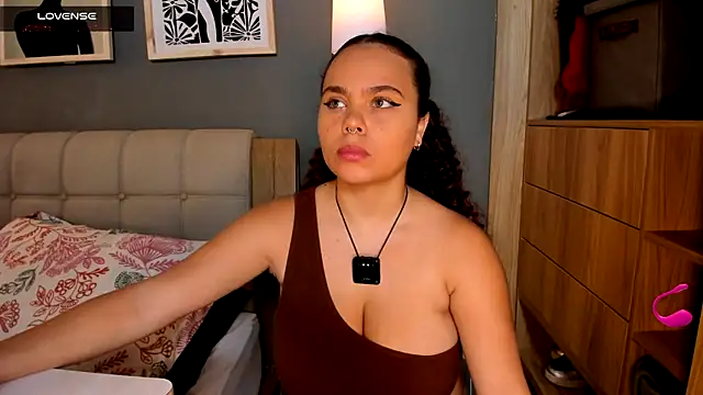 Bloom_Noor's Live XXX Chat