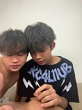 -OvO- Live XXX-chat
