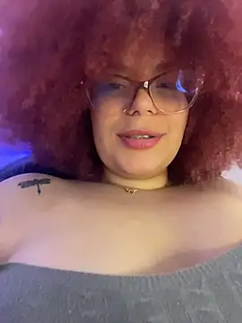 Leyah__ live XXX chat