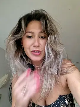CelynaRoss Chat XXX live
