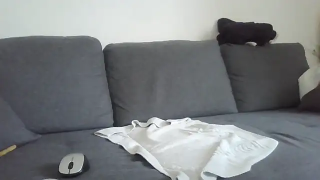 naturiste974 Show in webcam