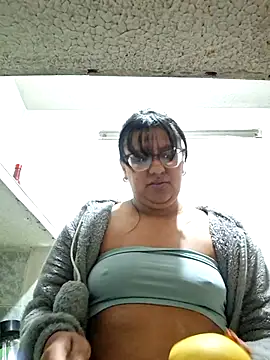 ZaidaWet live XXX chat