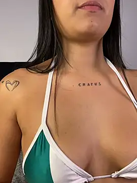 Val12777 live XXX chat