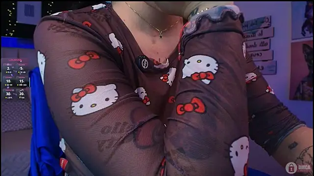 emmy_wattsoon's Live XXX Chat