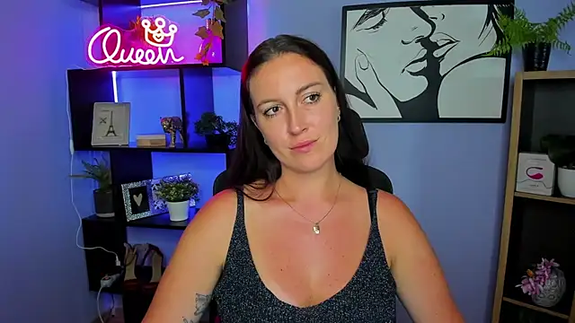 XXX chat uživo modela FUN_AMI