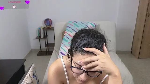צ'אט XXX בשידור חי של blue__moon_