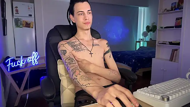 Den_BlueXx élő XXX-chatje