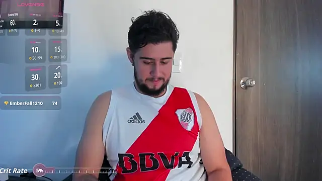 Ryan_evannss_ élő XXX-chatje