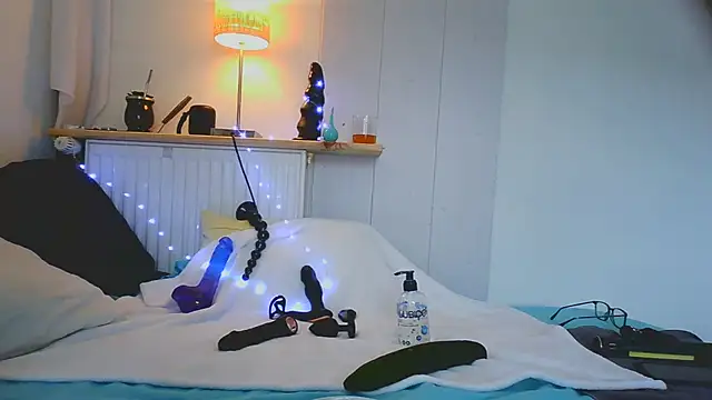 XXX chat uživo modela jibe13@xh