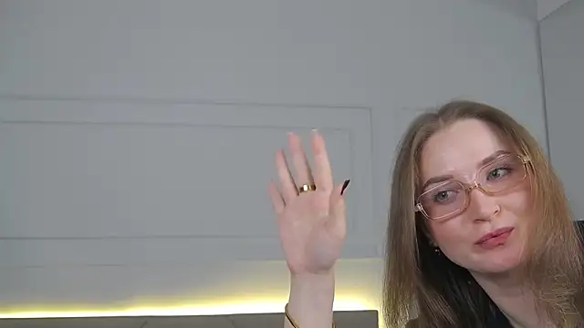 ArianaMilss: онлайн-секс-чат