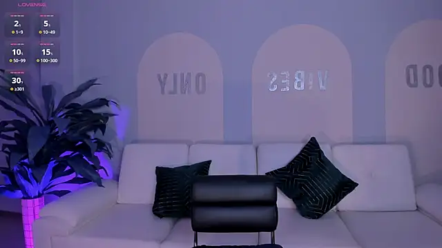 ValeriaRoldanX Chat XXX in diretta