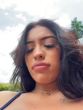 MystiqueXXX's Live XXX Chat
