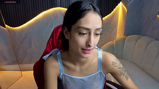 Tifany_Tx: онлайн-секс-чат
