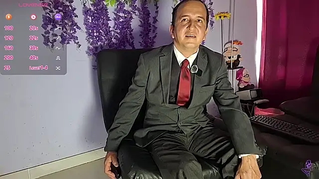 GreisyAndHazzan's Live XXX Chat