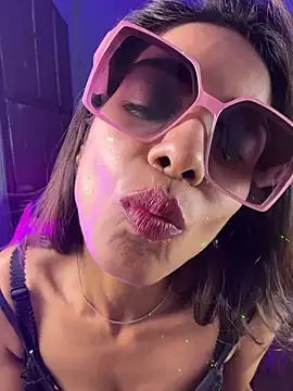 Czat XXX na żywo – Ivy_the_goddess
