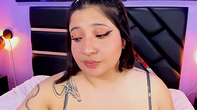 Emma_monserrat 라이브 XXX 채팅