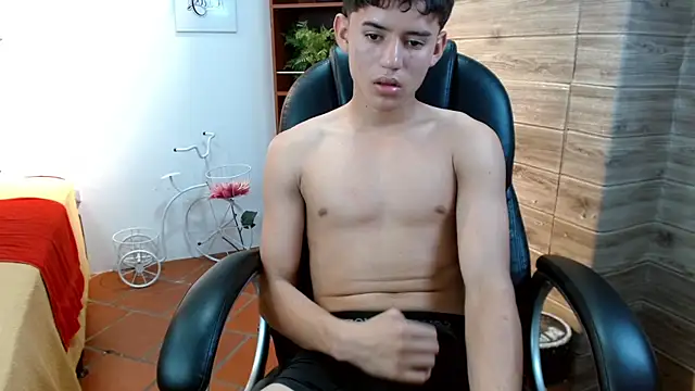 Ryan_grayx live XXX chat