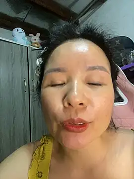 Ivy_Trix2's Live XXX Chat