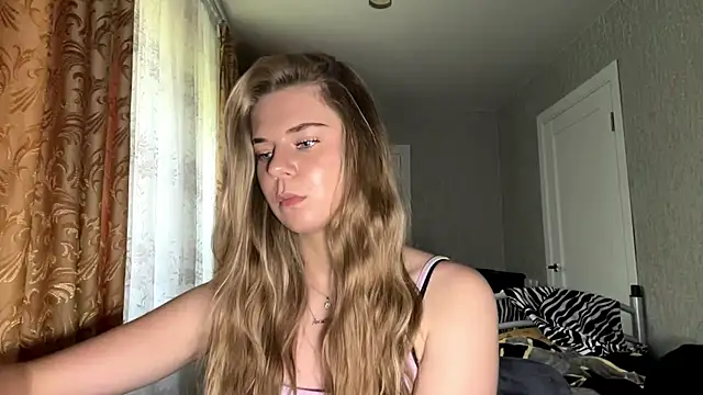 HoneysPiee – Naživo XXX chat