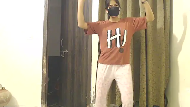 Aayusmatisharma 现场XXX聊天