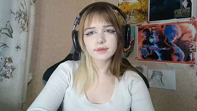MilaTyan Adlı Modelin Canlı XXX Sohbeti
