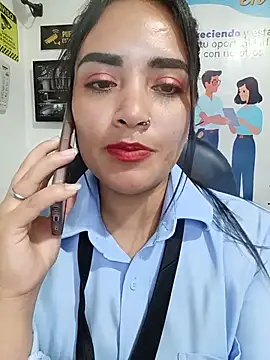MAYE__13 élő XXX-chatje