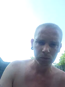piercingpik Live XXX-chat