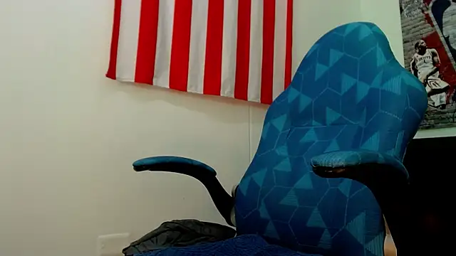 Chat +18 de Brian_Adler ao vivo