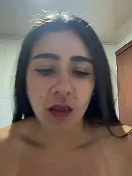 XXX chat uživo modela CAROLINE__07