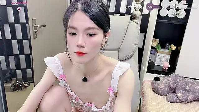 Yueyue-MM: онлайн-секс-чат
