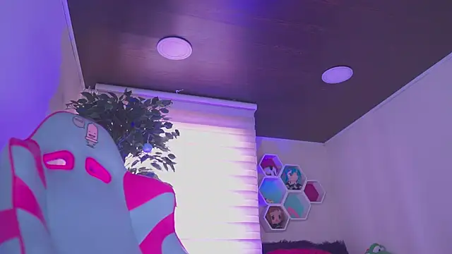 Rebecah_1 élő XXX-chatje