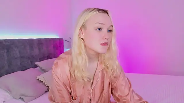 Lil_Suzy's Live XXX Chat