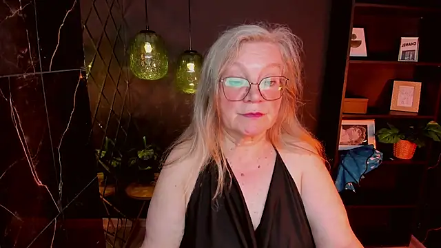 NataliMellow élő XXX-chatje