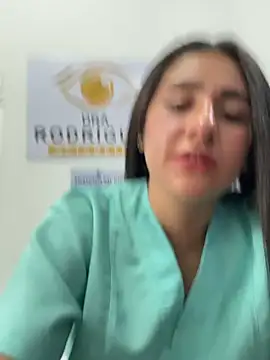 Pokazy przed kamerką – CAROLINE__07