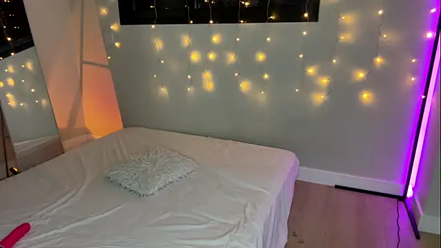 AliceElfy – Naživo XXX chat