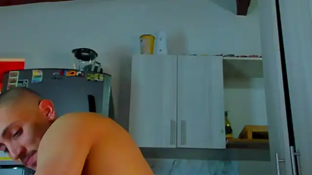 MikeRoss7777 Obrolan Langsung XXX