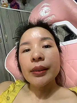 Chat XXX en directo de Ivy_Trix2