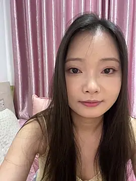 BIGBABYYEYE 现场XXX聊天